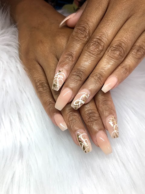 Giggles Nails & Beauty