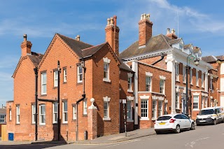 Coventry Accommodation - Hill Cottage & Devereux House Apartments