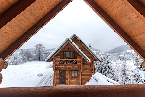 Mayak Chalet Resort Mykulychyn