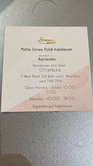 AGNIESZKA KUBIS - MATRIX HAIRDRESSER