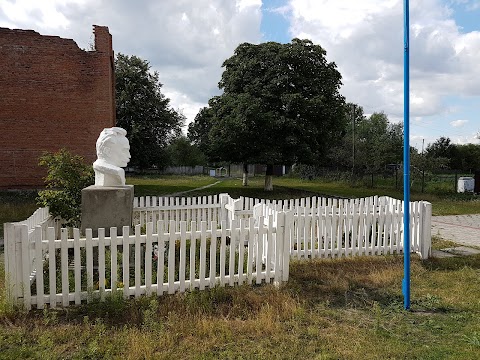 Хлівчанська середня загальноосвітня школа "доракен"