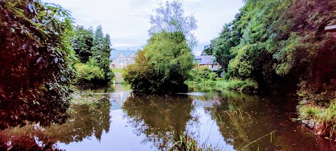 Lakeview Restaurant At The Mercure Kenwood Hall Hotel