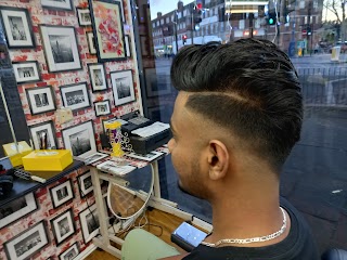 THE BEST BARBERS(YAR VANTHALUM VETTUVOM) TAMIL SALOON