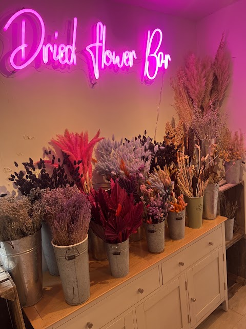 The Flower Boutique | Same Day | MK, Bedford & Aylesbury