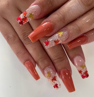 Lux Nails and spa Cwmbran