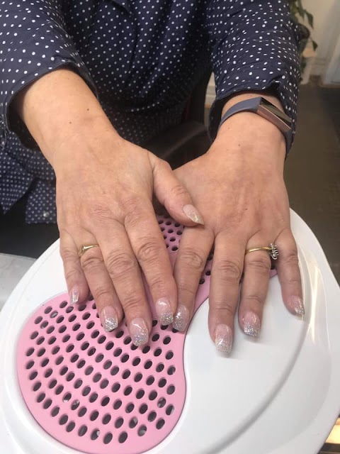 Van Nails