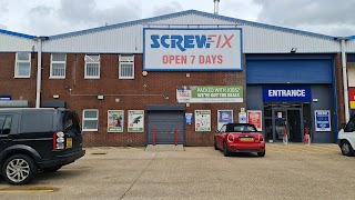 Screwfix Horsham