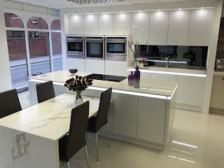 Tolle Kitchens