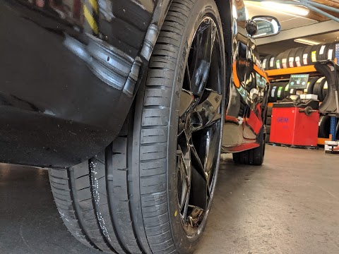 Premier Tyres Plus