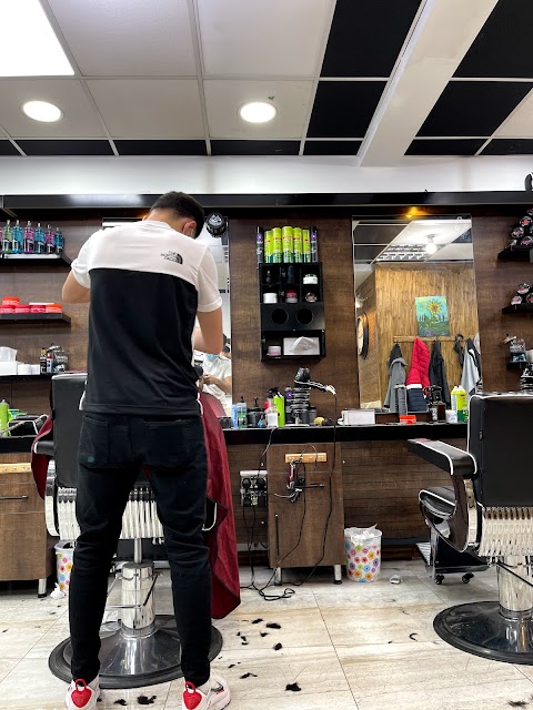 Top Barbers MCR Hairstyling