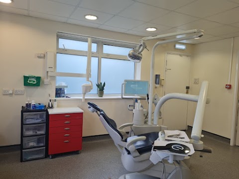 Bhandal Dental Practice (Northfield Surgery)