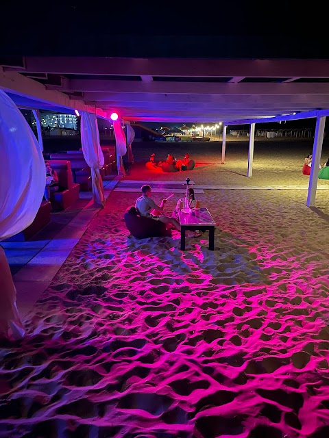 Lagoon marine bar