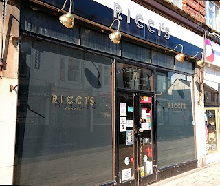 Ricci's