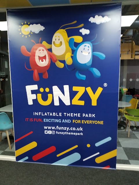 Funzy Inflatable Theme Park