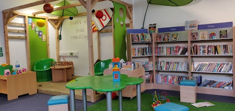 Blackfen Community Library and Rooted Coffee House