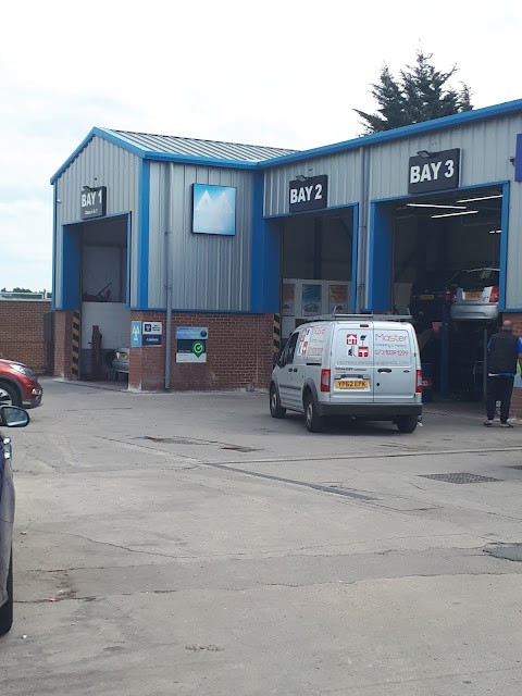 South Leeds MOT Centre