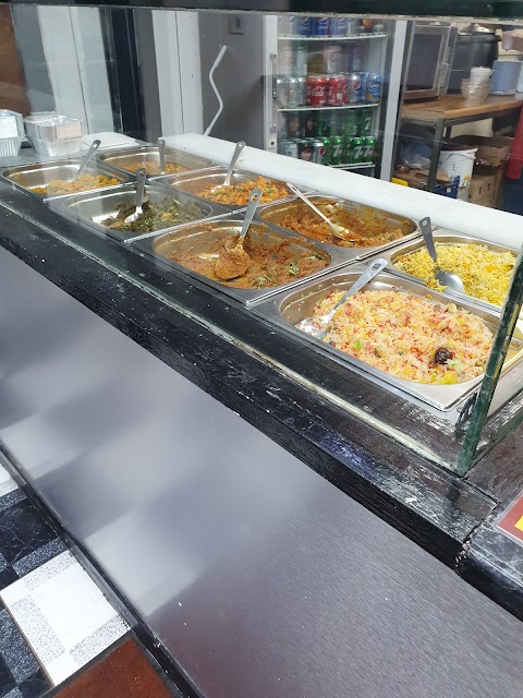 Apna Daal Roti and Naan.