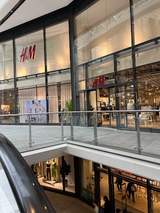 H&M