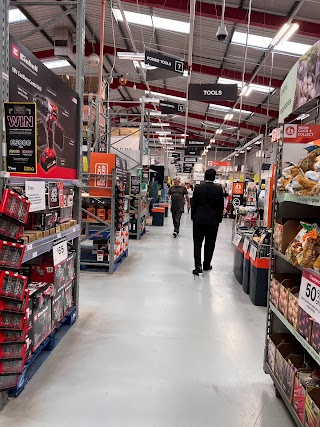 B&Q Stoke-on-Trent - Etruria