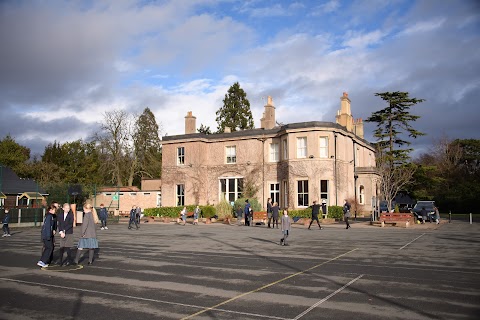 Heathfield Knoll School and Nursery