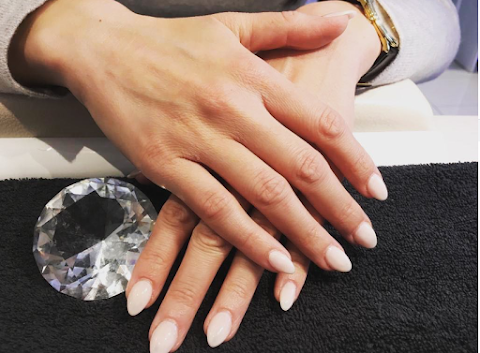 Luxury Nails Boutique wimbledon