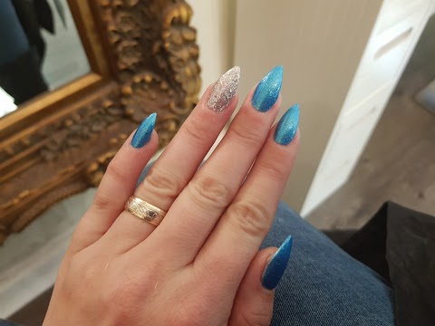 Spa Nails