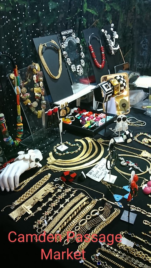 BijouxB Vintage Jewellery - Islington