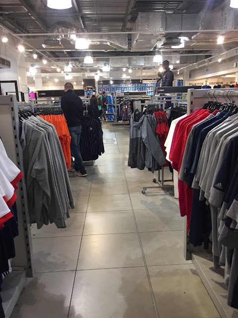 adidas Outlet Store Ellesmere Port