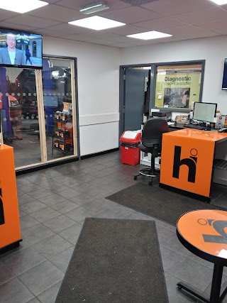 Halfords Autocentre Manchester (Northenden)