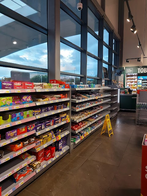 Peregrine Retail - Budgens garage