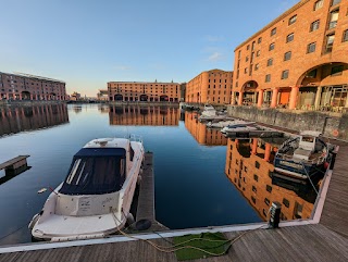 Maray Albert Dock