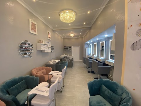 ELEGAVCE Hair and Beauty Salon