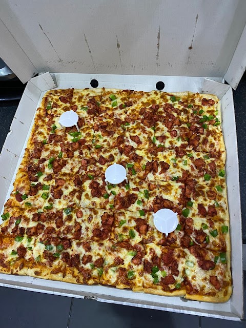 Hotbox Pizza Co