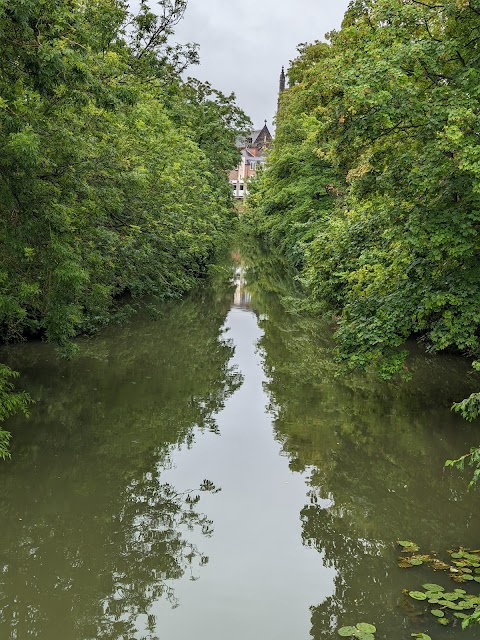 Pump Room Gardens