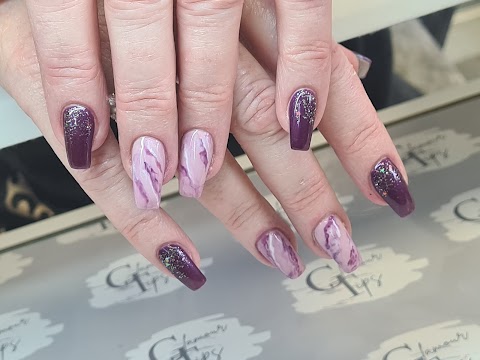 Glamour Tips Nails, Beauty and Training