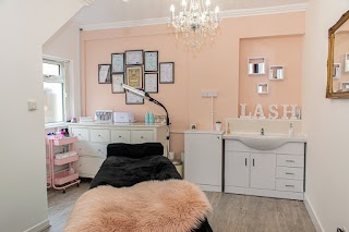 The Lash and Beauty Bar