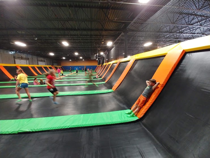 AirMaxx Trampoline Park & Warrior Course, Saint Cloud, MN