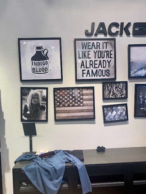 JACK & JONES