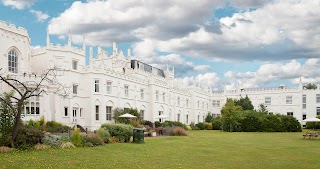 Priory Hospital Roehampton London