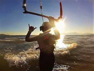 Kitesurfing instructor