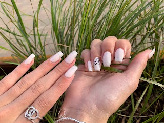 Blossom Nails