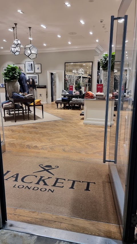 Hackett London One New Change