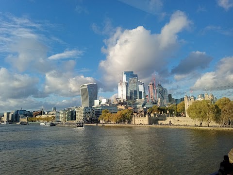 Thames River Sightseeing St Katharine's Pier Ticket Office