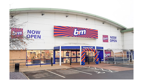 B&M Store