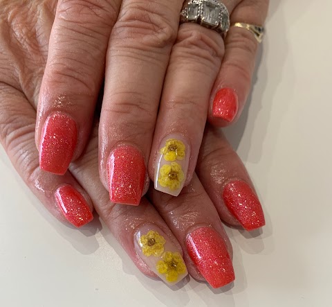 Flamingo Nail & Beauty by Rachel