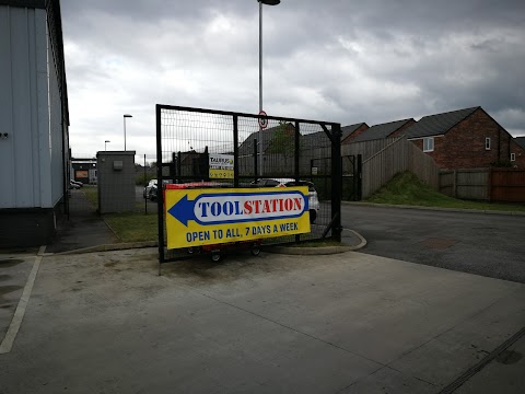 Toolstation Bury