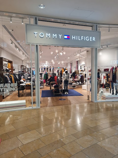 Tommy Hilfiger