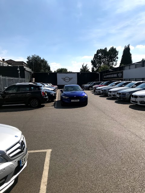 Group 1 Watford BMW Servicing