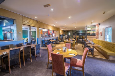 Premier Inn Bedford (Priory Marina) hotel