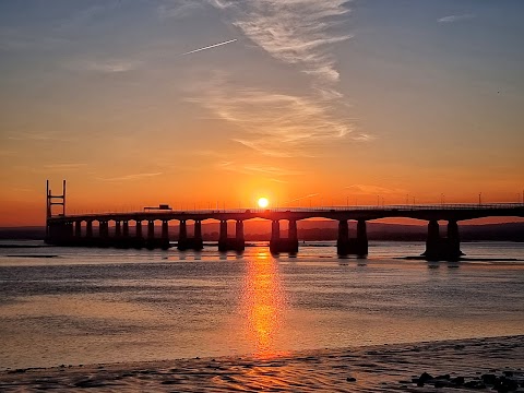 Severn Beach Promenade & Riverbank